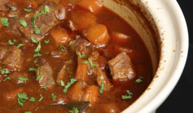 http://www.greekboston.com/wp-content/uploads/2016/04/Beef-Kapama-376x220.jpg