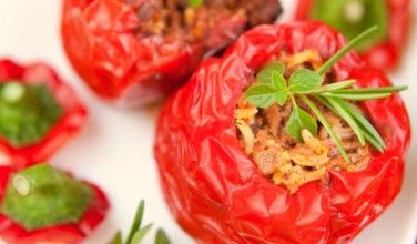 http://www.greekboston.com/wp-content/uploads/2014/02/Yemistes-Stuffed-Tomatoes-376x220.jpg